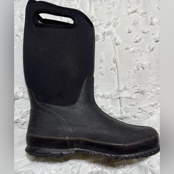 BOGS Kids Size 4. Great shape! Less expensive than Black Friday sale!! - Picture 5 of 12